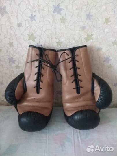 Боксерские перчатки