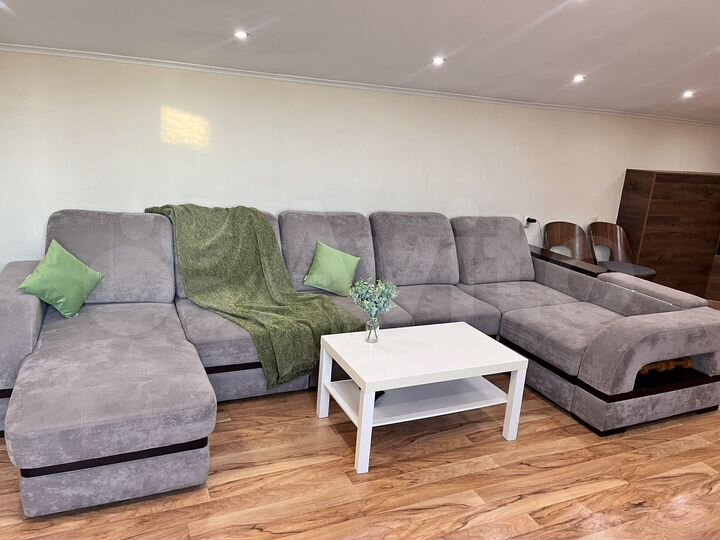 4-к. квартира, 137,2 м², 10/10 эт.