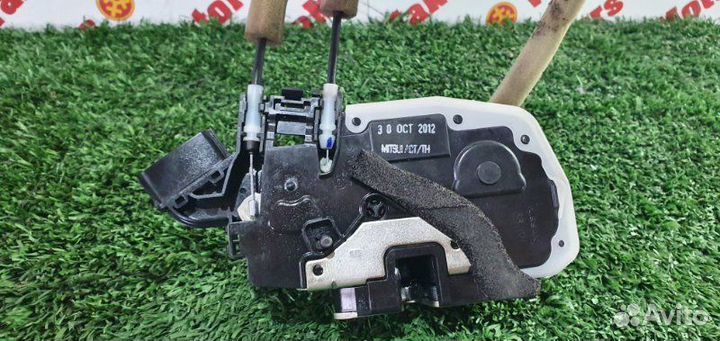 Замок боковой двери задний правый Nissan Note E12