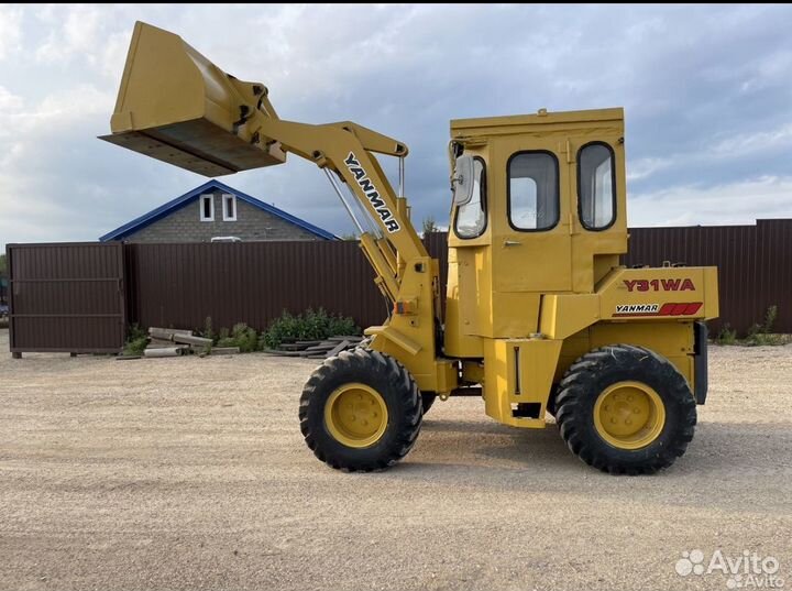 Фронтальный погрузчик Yanmar V3-3, 1991