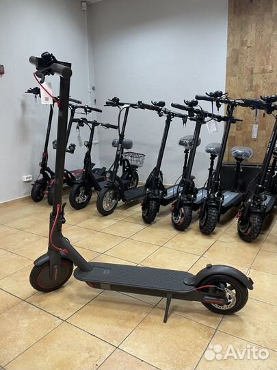 Электросамокат Ксиоми м 365 про