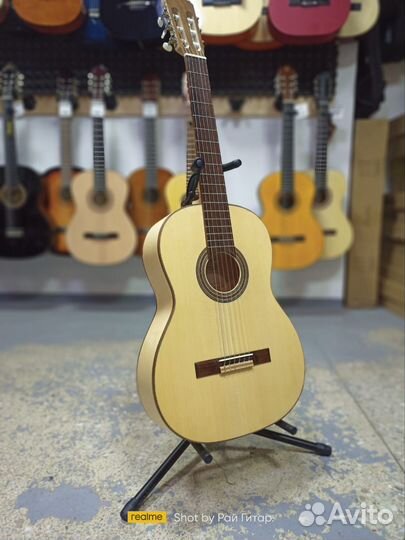 Классическая гитара Hora SS100 Eco Maple