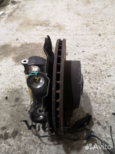 Ступица Bmw 3-series E90 (Переднее Левое)