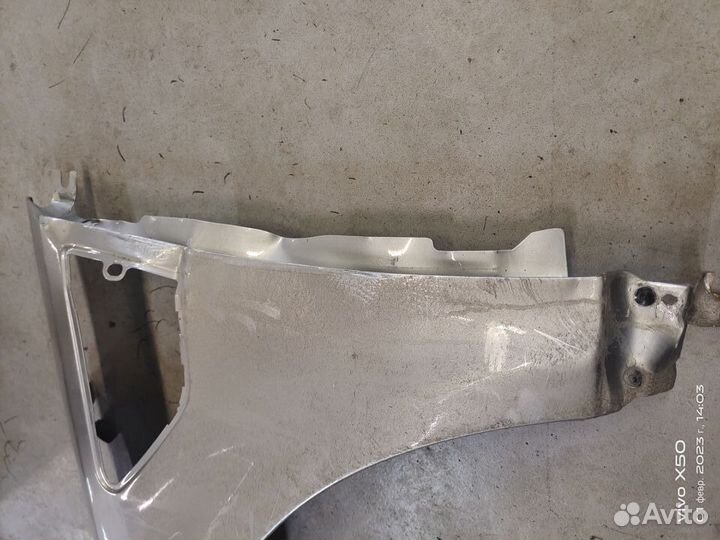Крыло переднее левое Freelander 2 (с дефектом)