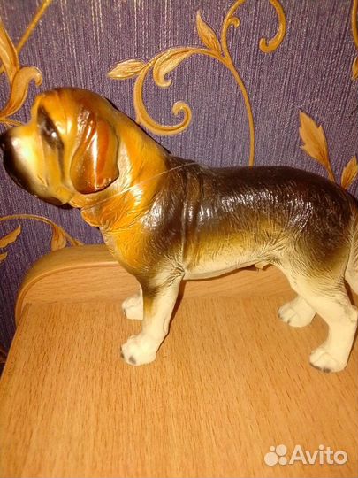 Статуэтка бладхаунд