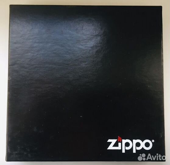 Zippo Petty Girl Lighter 200PG 414 RED