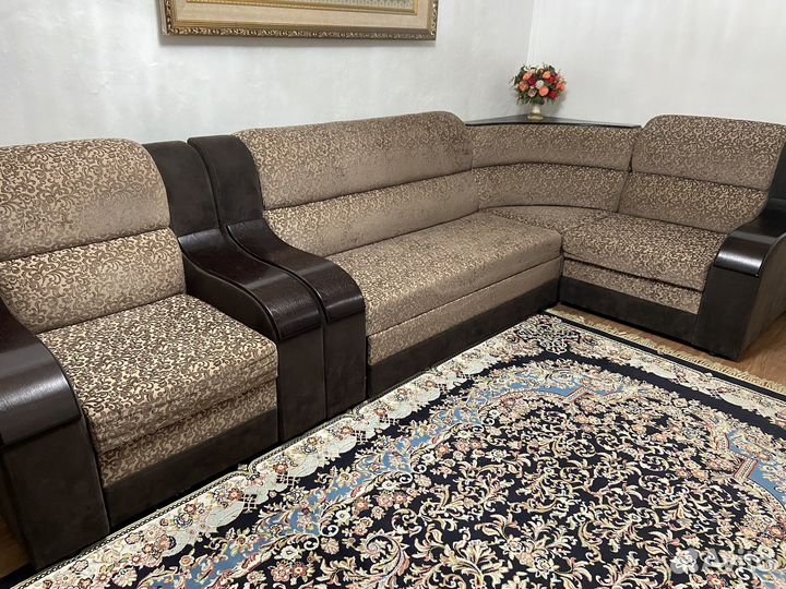 Большой угловой диван раскладной бу