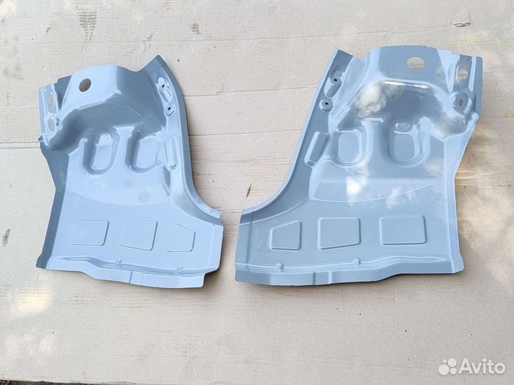 Панель крепления заднего фонаря Skoda Rapid 2