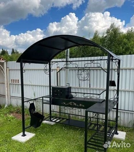 Кованые мангалы с крышей