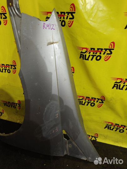 Крыло переднее левое Nissan Liberty RM12 QR20DE
