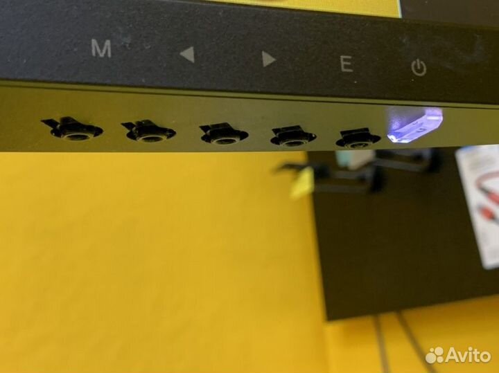 27 Монитор MSI Modern MD272P, 1920x1080 (FullHD)