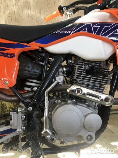 Мотоцикл ataki EC250 (4T 172FMM) 21/18 (2022 г.)