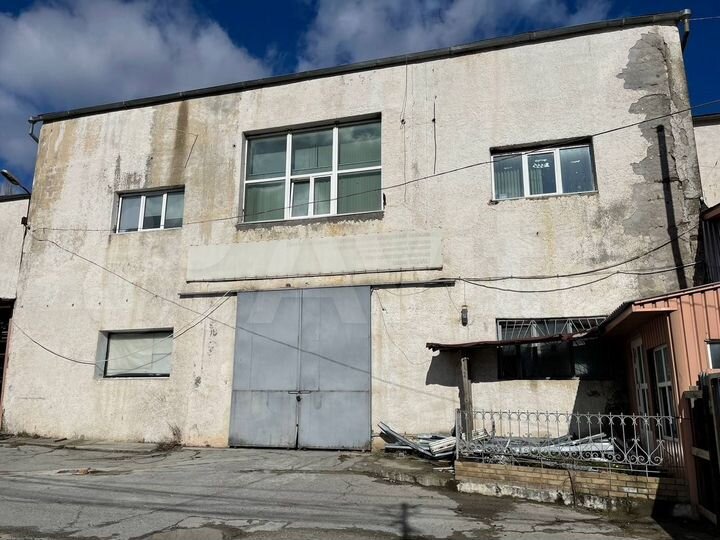 Склад, 1300 м²