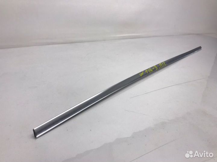 Молдинг на дверь задний правый Volkswagen Tiguan