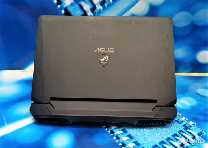 Игровой Asus ROG 17.3