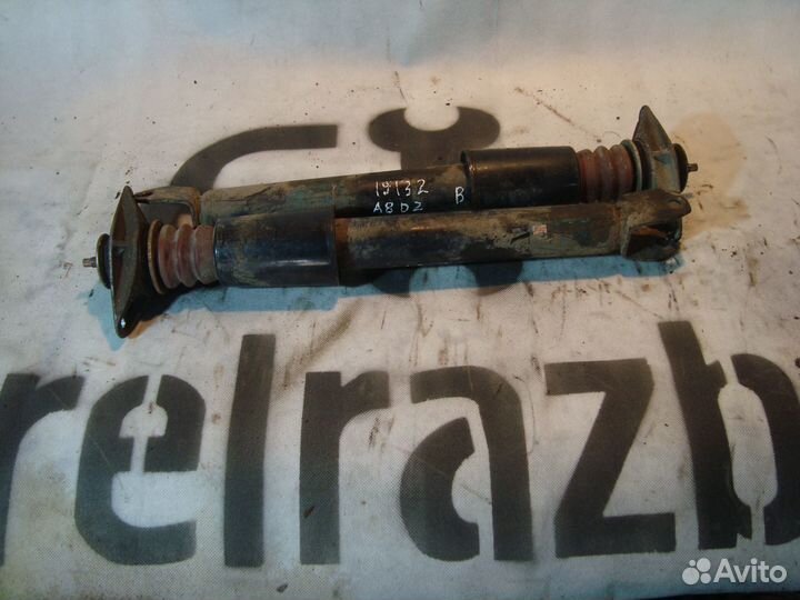 Амортизаторы задние Audi A8D2