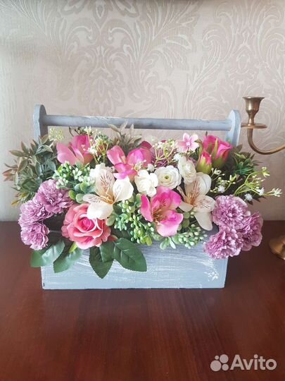 Композиции из искусственных цветов