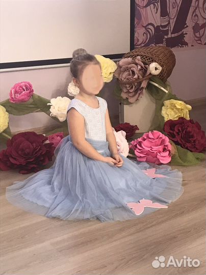 Платье праздничное