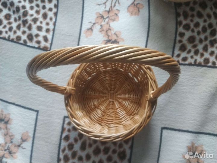 Корзины плетёные
