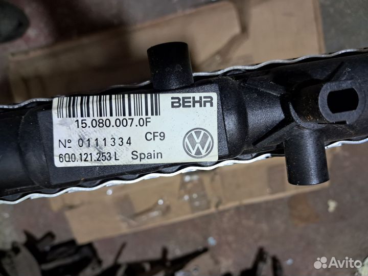 Радиатор новый для Skoda Fabia оригинал