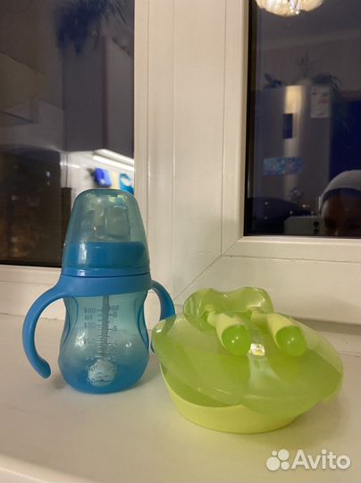 Поильник, тарелка для кормления