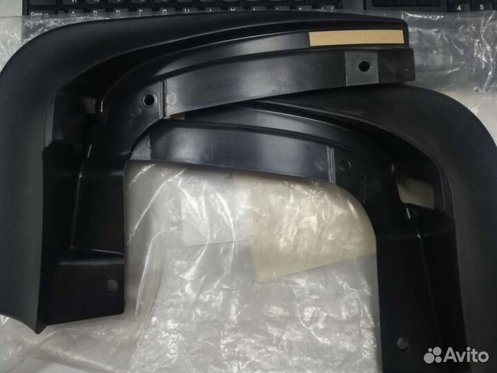 Брызговики задние 5JA071101A