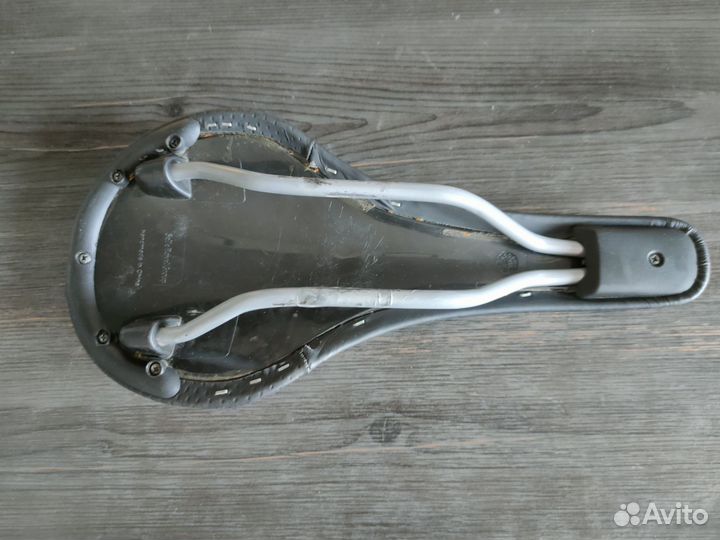 Продам седло Decathlon