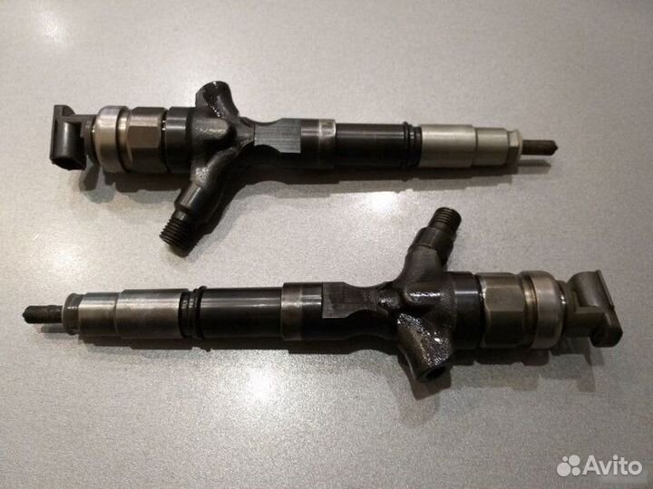 Форсунка топливная Toyota Land Cruiser Prado 120