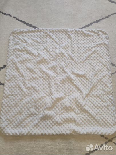 Два детских одеяла и плед