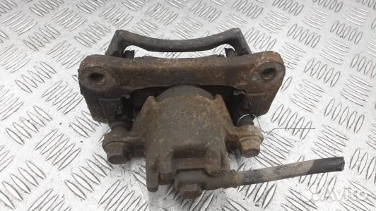 Суппорт тормозной задний правый mitsubishi pajero