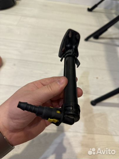 Форсунка левая омывателя фар opel zafira c tourer