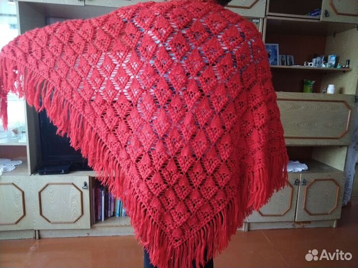 Шаль, жилетки, ручная работа