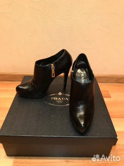 Туфли женские Prada