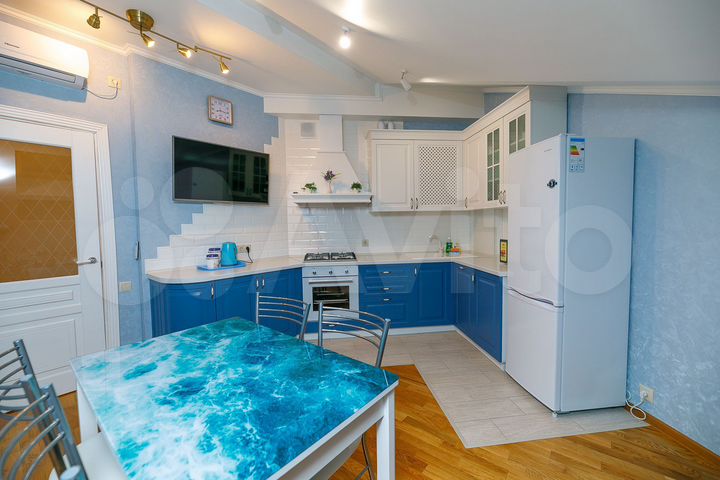 3-к. квартира, 78 м², 6/6 эт.