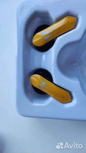 Наушники беспроводныеновыев упаковке