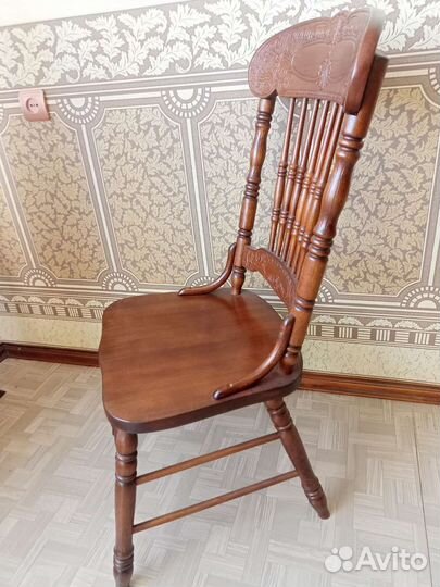 Стул деревянный