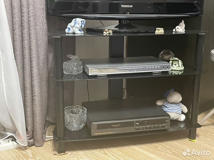 Полка под телевизор