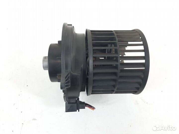 Моторчик отопителя салона Ford Fusion 1