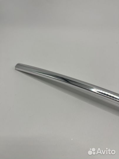 Ламель решётки радиатора w201 w124 Оригинал