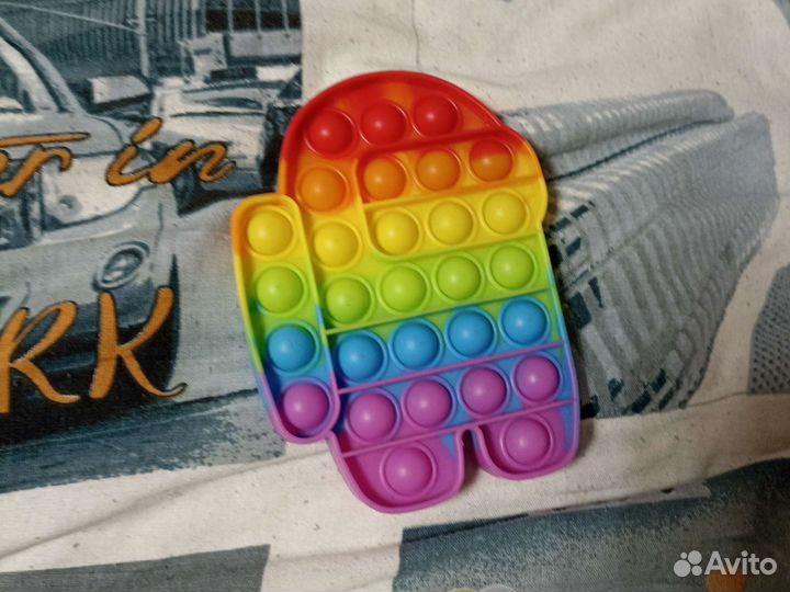 Игрушка попыт амогус