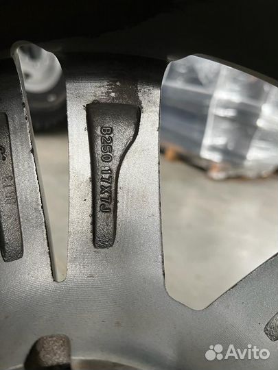 Sava Eskimo Stud 225/50 R17 94T