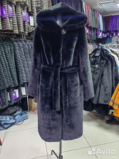 Шубы эко меха Длина 110 Размер44 46 48 50 52 54