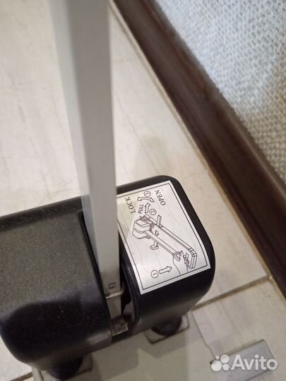 Дырокол мощный