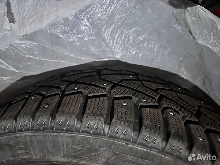 Pirelli Ice Zero 215/55 R18 99T