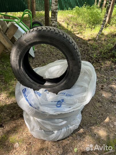 Michelin X-Ice North 4 205/55 R16