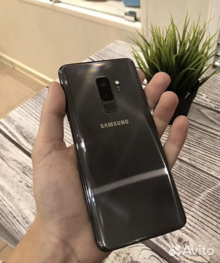 Samsung Galaxy S9 Plus, 6/64 ГБ