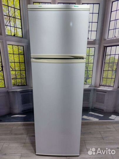 Холодильник бу мини, двухкамерные серый белый