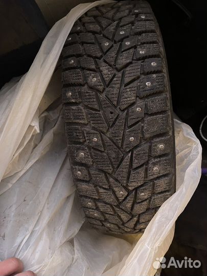 Dunlop SP Winter Ice 02 195/60 R15 92