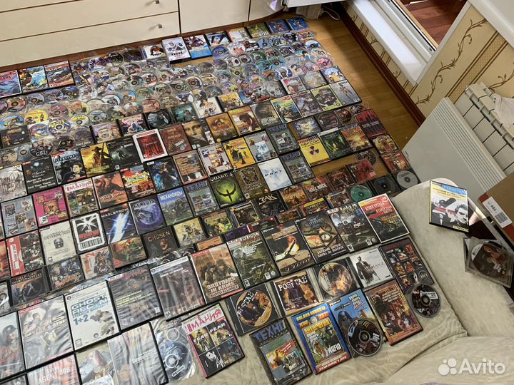 Компьютерные игры 2000ых диски мобильные игры