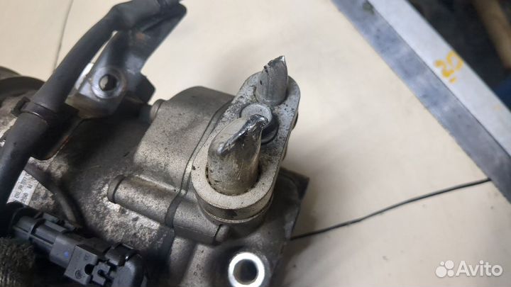 Компрессор кондиционера Opel Astra J, 2012